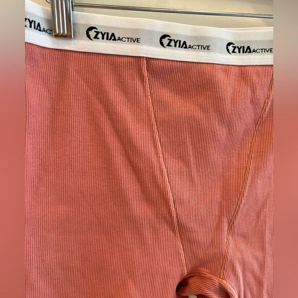 Zyia Active Dark Peony Banded Bra and Brief Set - Picture 5 of 10